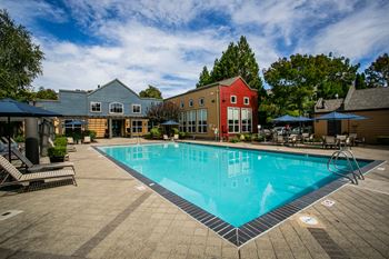 Beautiful Crystal Clear Seasonal Swimming Pool at 8911 Apartments